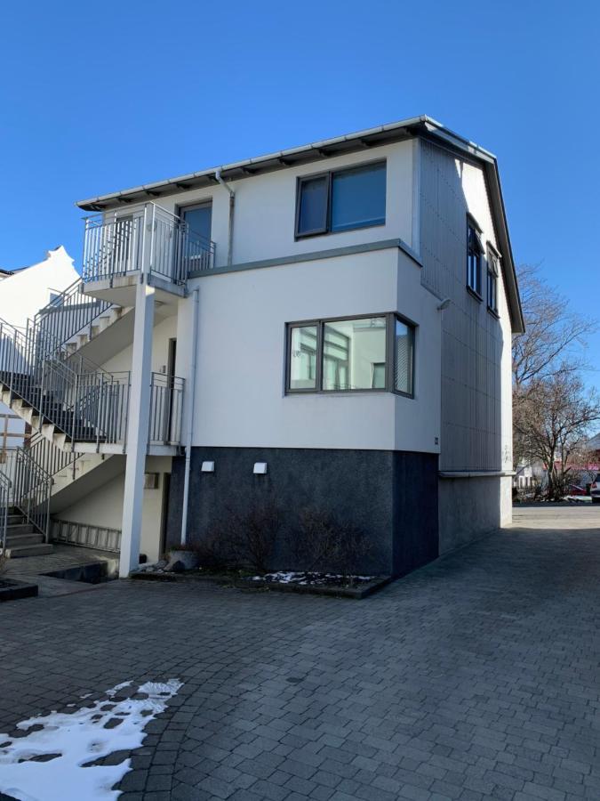 Mengi Apartamento *